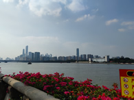小米13系列正式发布，售价3999元起
